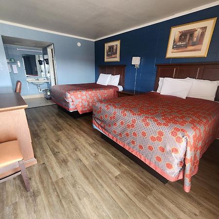 קרת'ג' Guest House Motel מראה חיצוני תמונה
